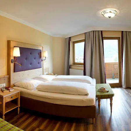 מלון Pfandler פרטיסאו